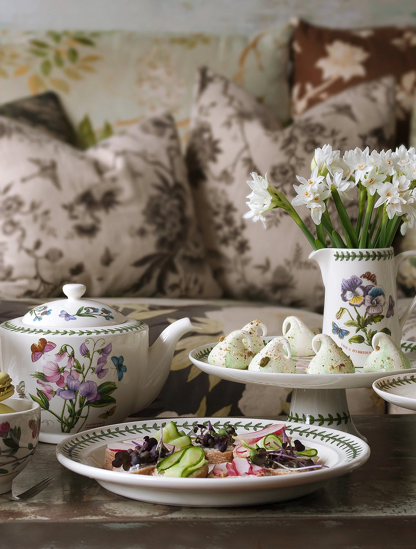 Botanic Garden Dinner Plate Set