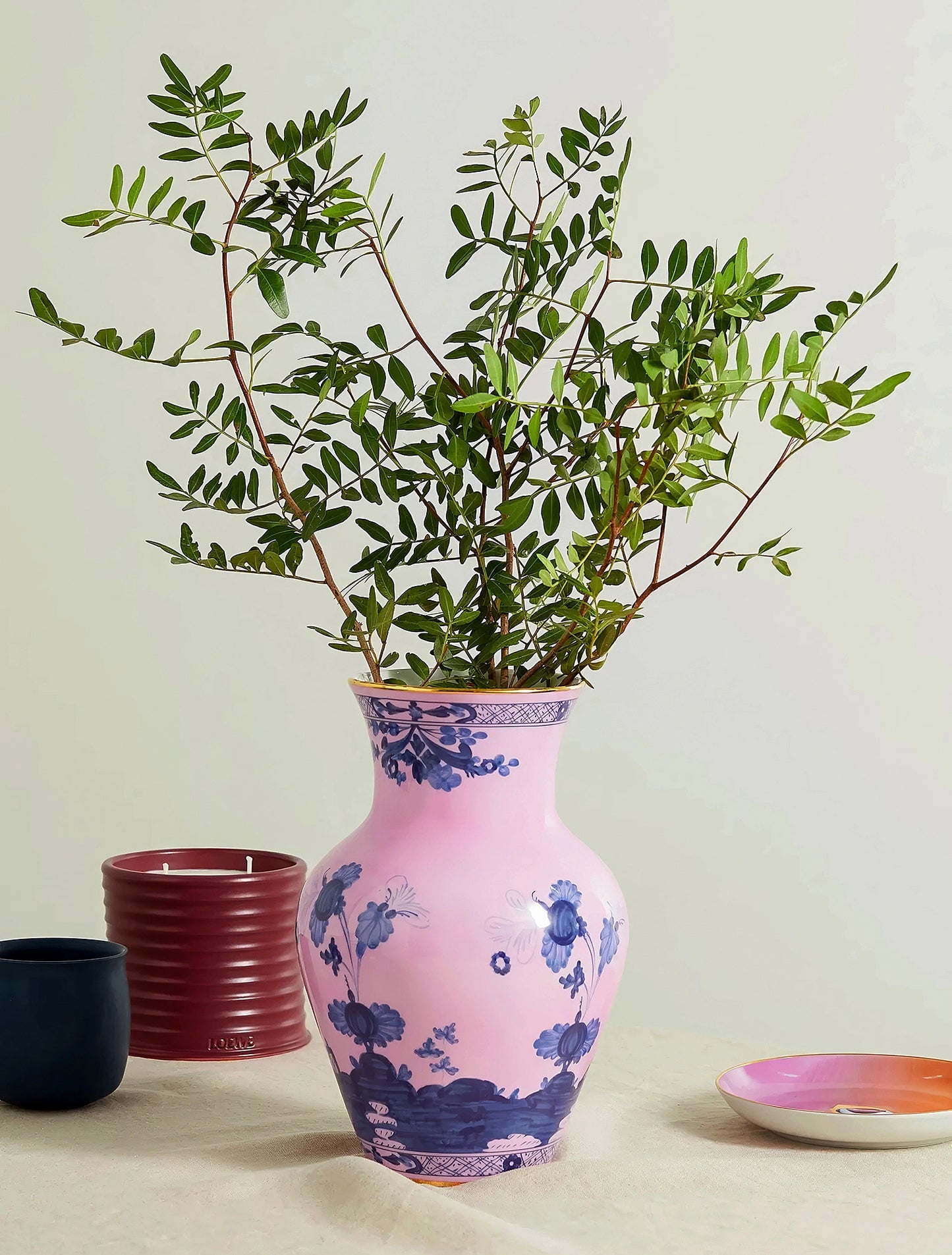 Oriente Italiano Vase