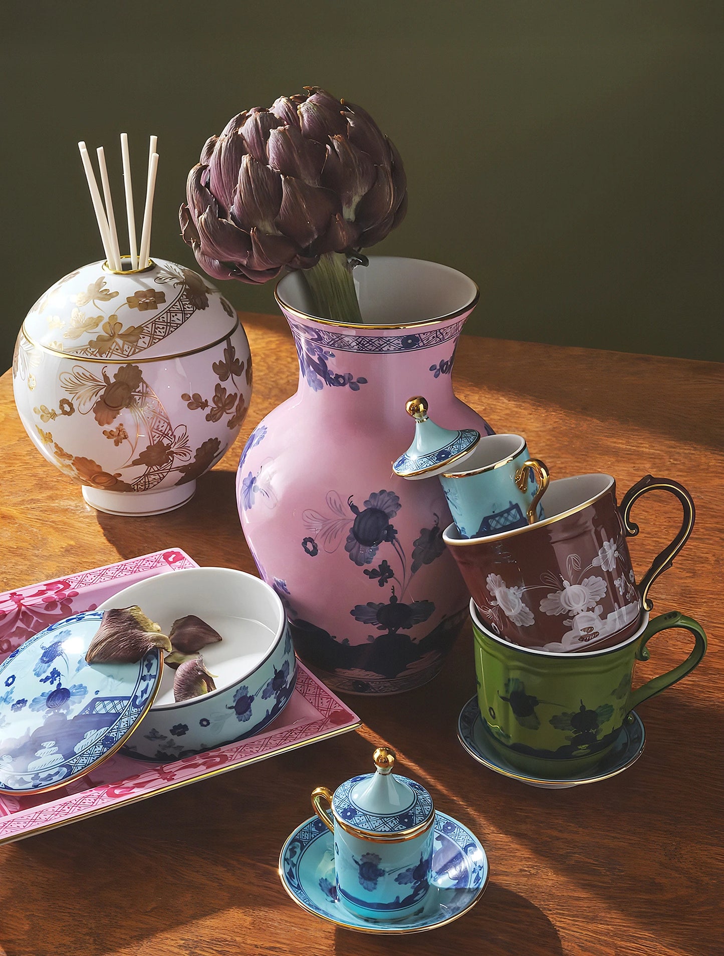 Oriente Italiano Vase